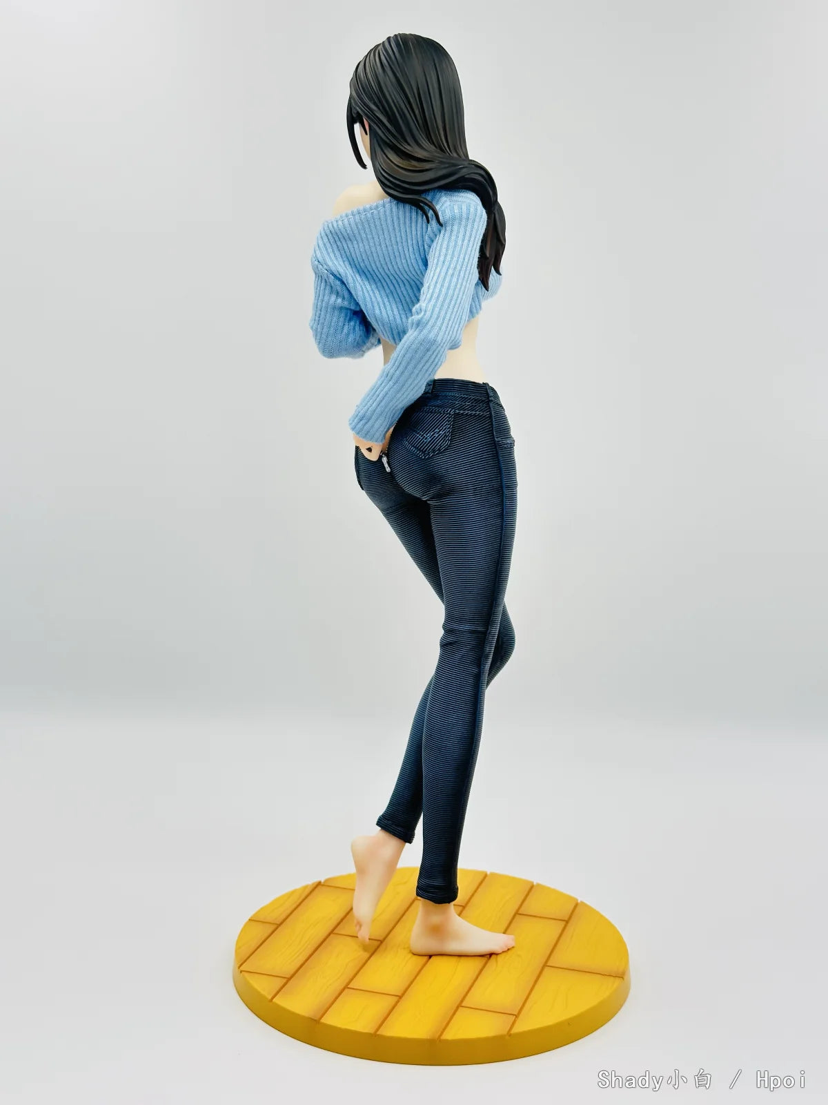 TYCTOYS 27cm Hitomio She Is Real Guitar Sister Anime Figure Model Toy