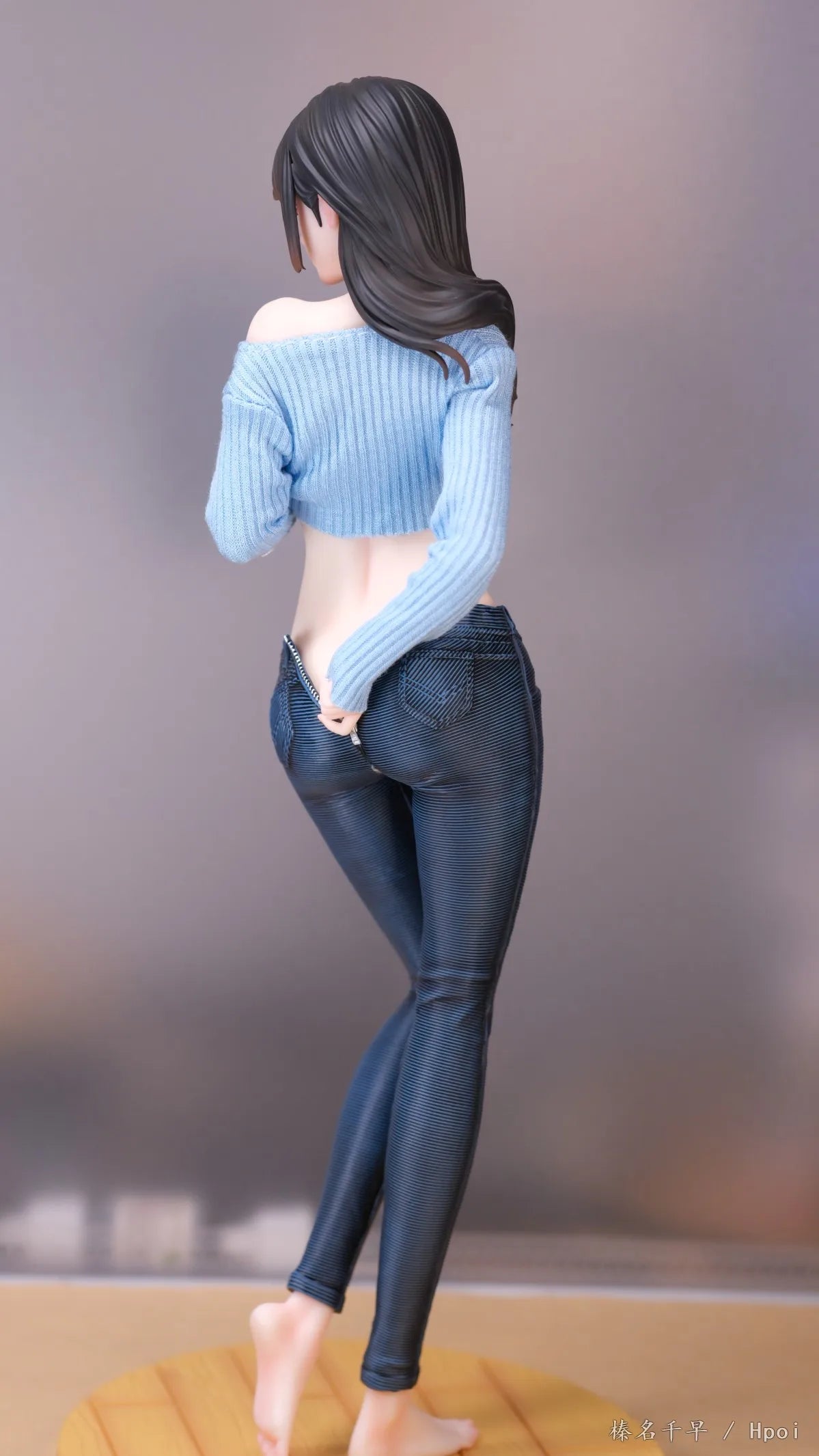 TYCTOYS 27cm Hitomio She Is Real Guitar Sister Anime Figure Model Toy