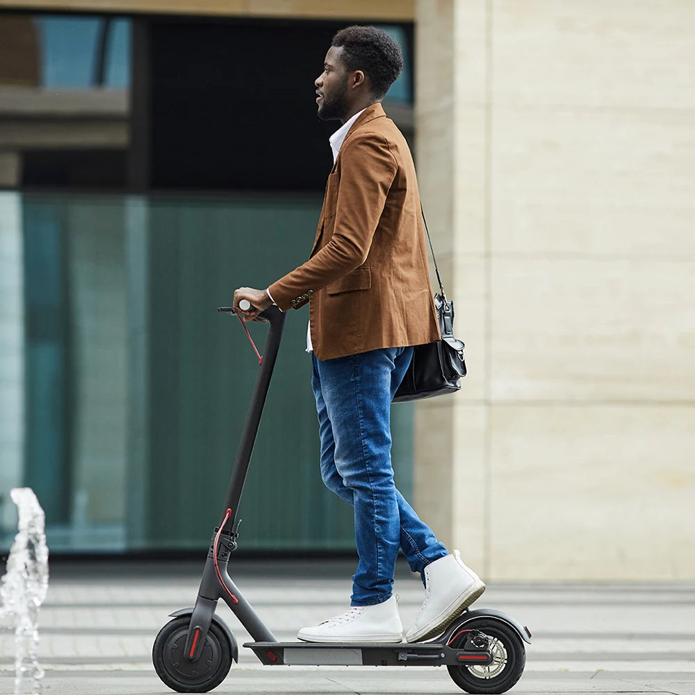 FREEBOY J03 Black 350W Electric Scooter with Phone Holder, 36V 10.4Ah Battery, Foldable Commuter E-Scooter