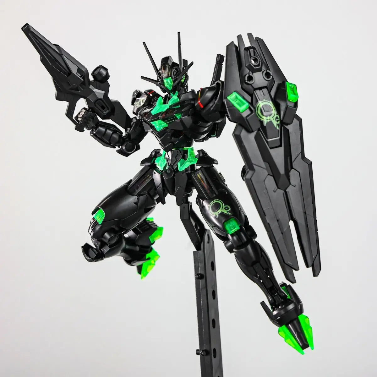 Green Robot Fluorescent Assembly Model Kit Action Figure Toy