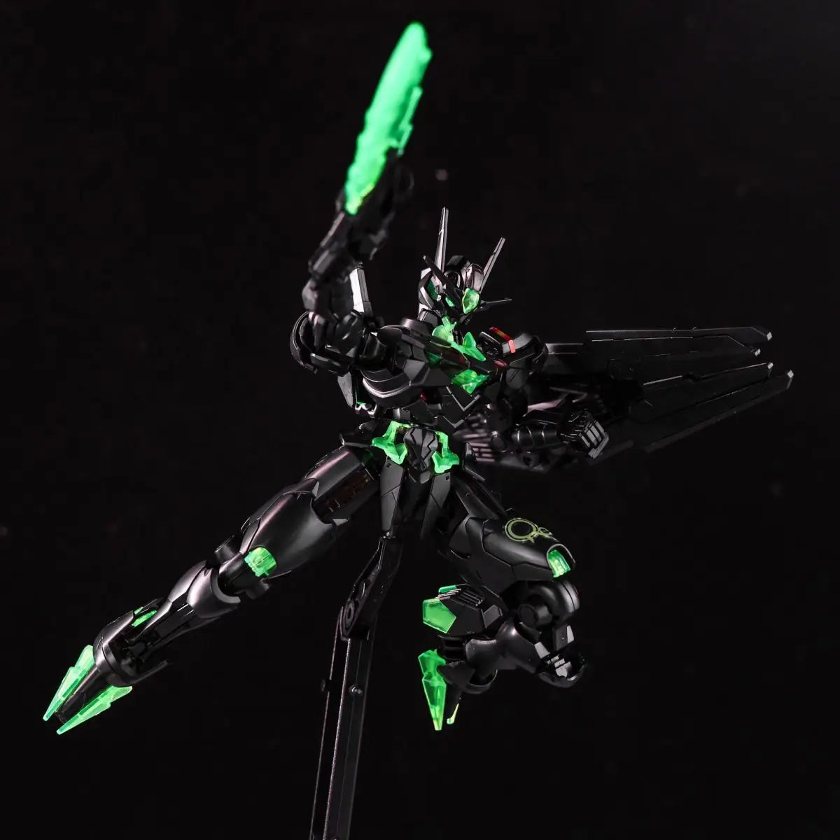 Green Robot Fluorescent Assembly Model Kit Action Figure Toy