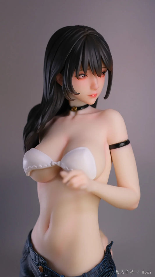 TYCTOYS 27cm Hitomio She Is Real Guitar Sister Anime Figure Model Toy