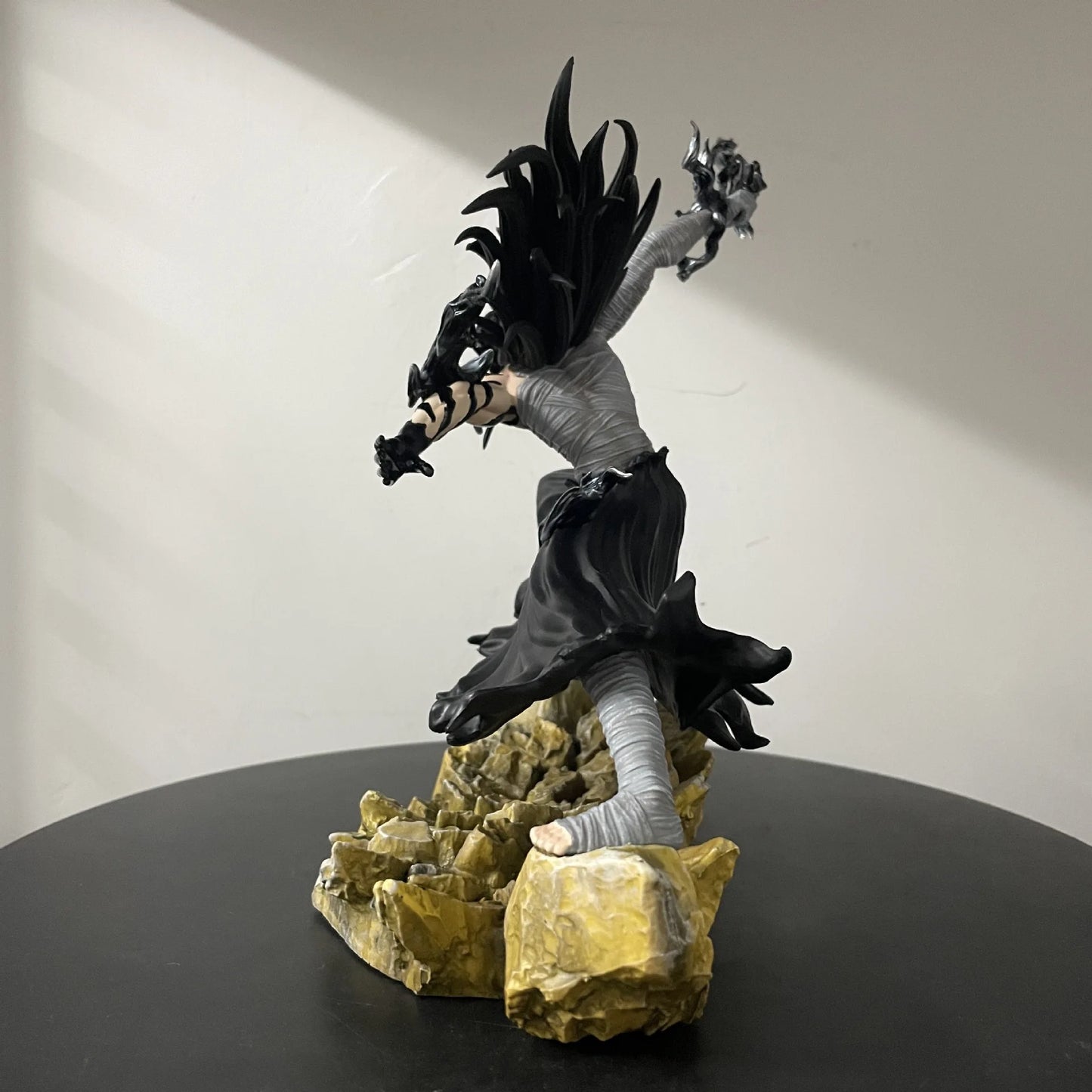 **** Bleach Ichigo Hollowfied Action Figure 23cm Getsuga Tensho Collectible Toy